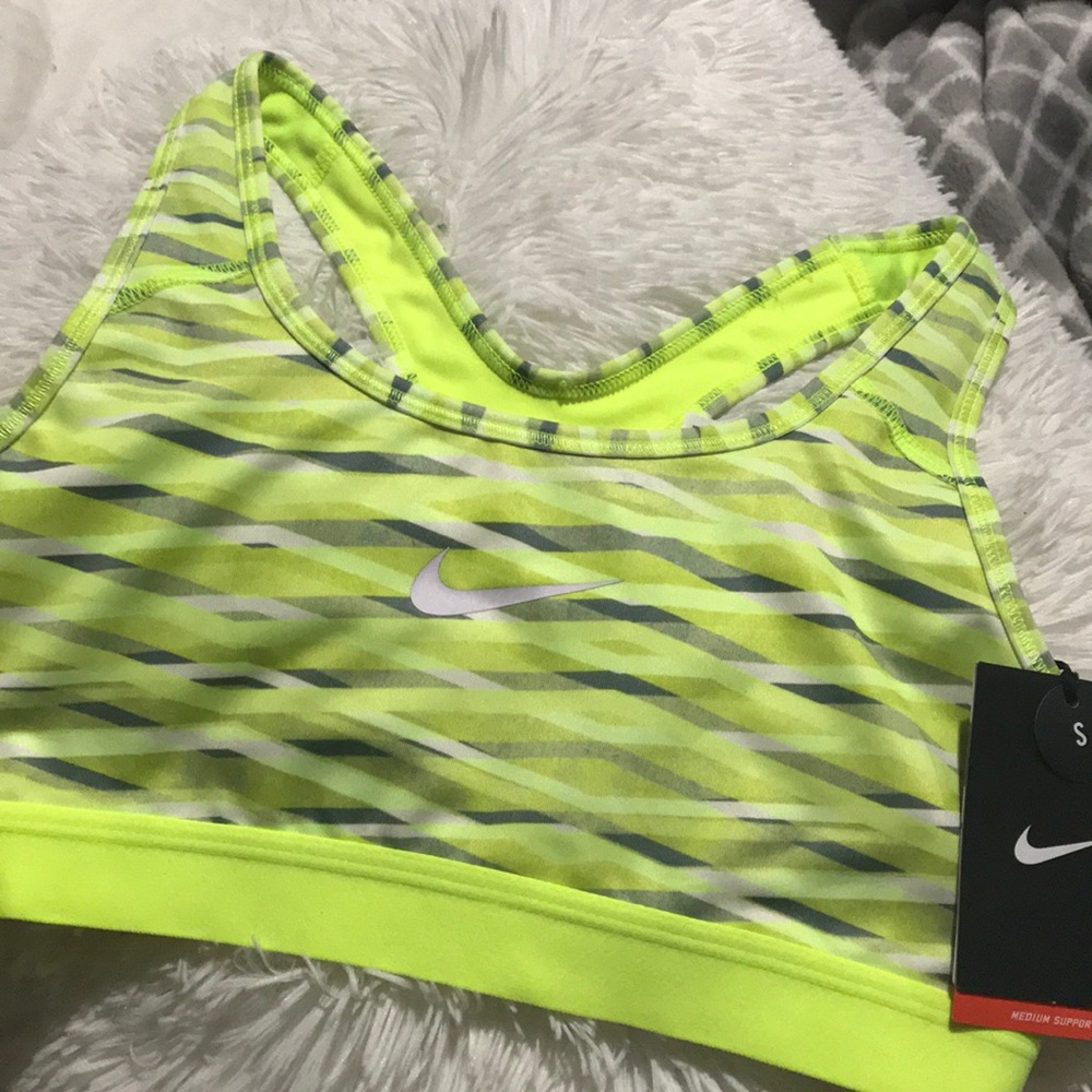 NIKE SPORTS BRA